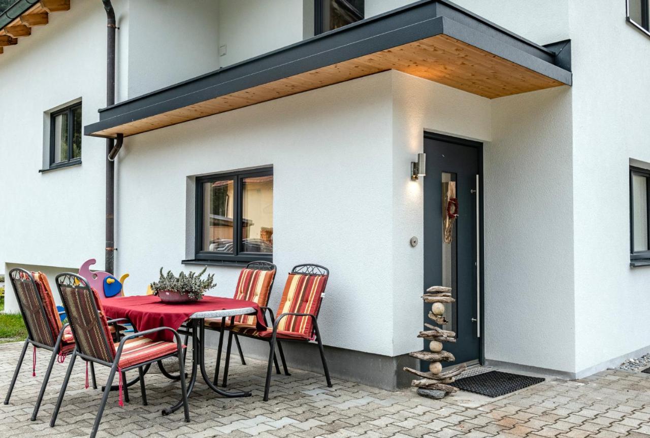 Ferienwohnung Bluamastiel 쉬룬즈 외부 사진